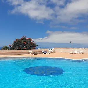 https://pampa-azul-515.in-canary-islands.com